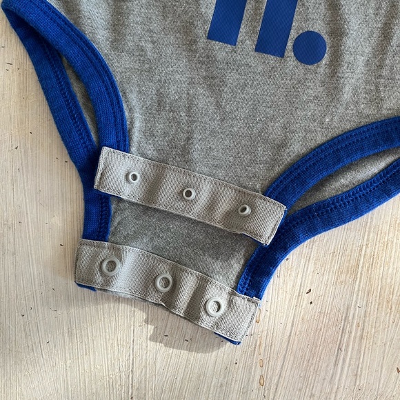 Nike Just Do It Baby Onesie, 3 Month, Bodysuit - Picture 4 of 6